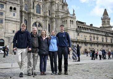 La Familia Real belga termina el Camino de Santiago como peregrinos anónimos