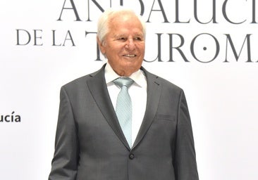 La nueva vida de Manuel Benítez 'El Cordobés': «Estoy aprendiendo a leer y a escribir»