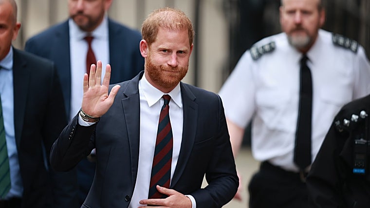 El nuevo movimiento de Harry que hace saltar las alarmas en el Palacio de Buckingham