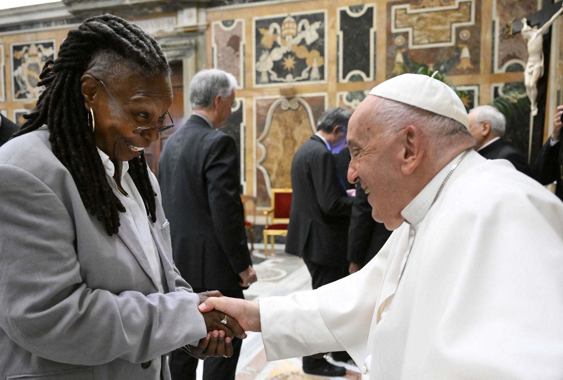 Actores, futbolistas, reyes y cantantes: los famosos que han visitado al Papa Francisco