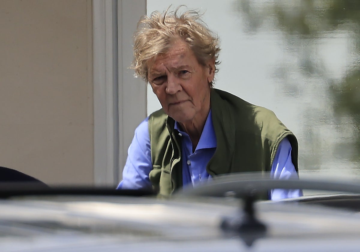 Ernesto de Hannover a su salida de la clínica Ruber Internacional de Madrid