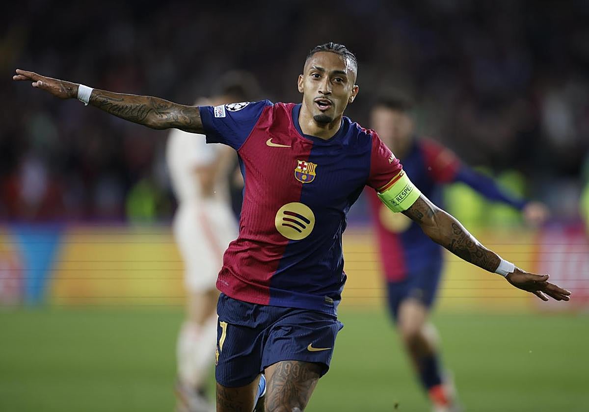 La vida personal de Raphinha: de pedir comida en la calle durante su infancia a su mujer e hijo