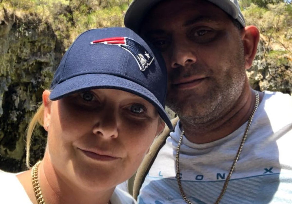 Virginia Giuffre y su marido, en una imagen de sus redes sociales.