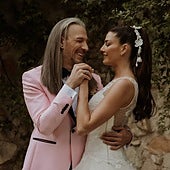 Laura Moure, azafata de 'La Ruleta de la Suerte', se casa con su pareja tras 23 años de relación