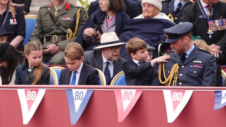 La Familia Real británica hace piña y oídos sordos a las declaraciones del Príncipe Harry