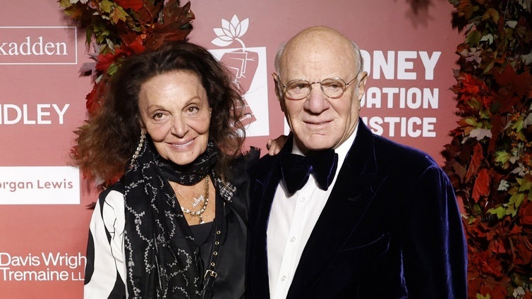El multimillonario Barry Diller se declara gay a los 83 años tras 24 años casado con Diane von Furstenberg