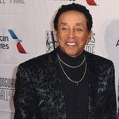 Smokey Robinson se defiende de la acusación de agresión sexual