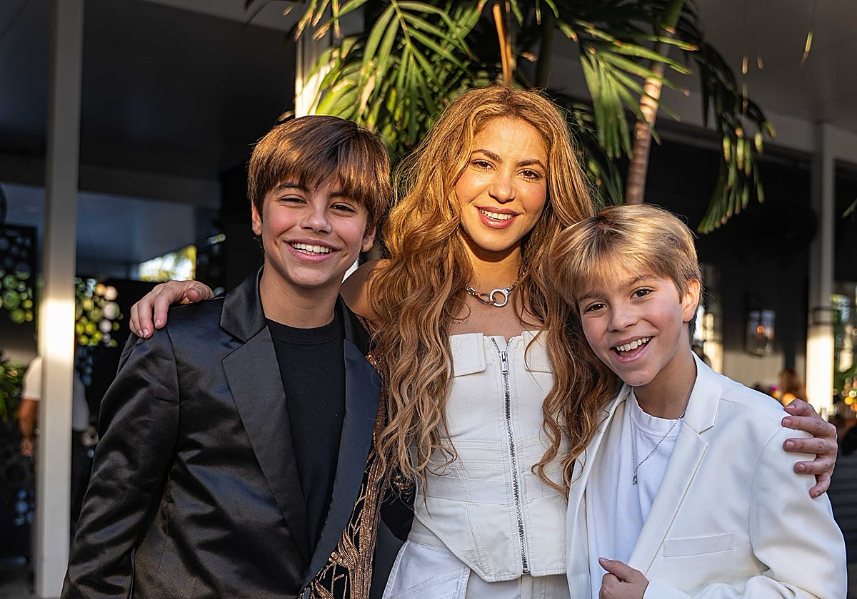 Lý do Milan và Sasha, con trai của Piqué và Shakira, ra mắt công chúng