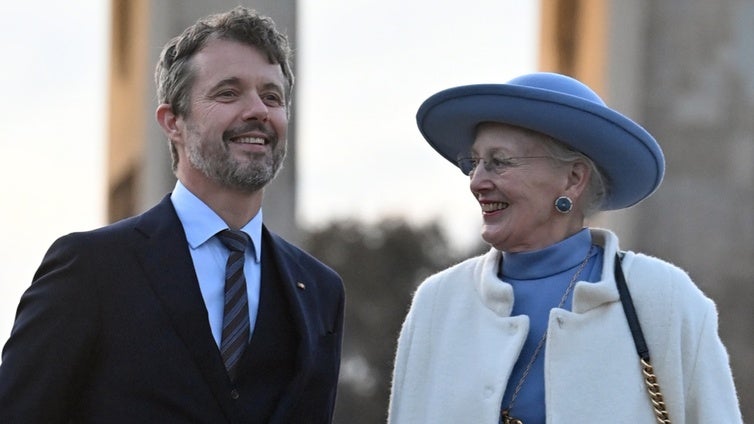 Federico de Dinamarca transmite «buenas noticias» sobre su madre mientras arrecian las críticas