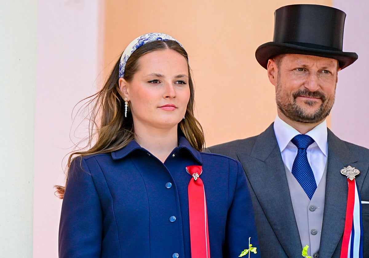 El Príncipe Haakon de Noruega y su hija Ingrid