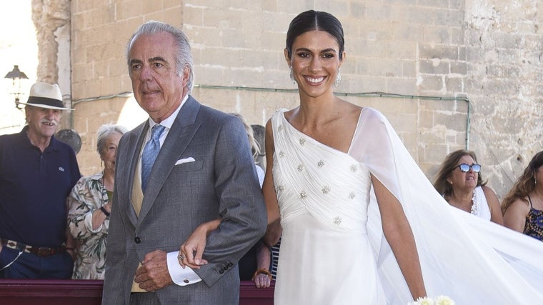 Fernando Portillo ejerciendo de padrino en la boda de su hija
