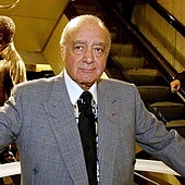 «Mohamed Al Fayed pasó décadas espiando a clientas en los probadores de Harrods»