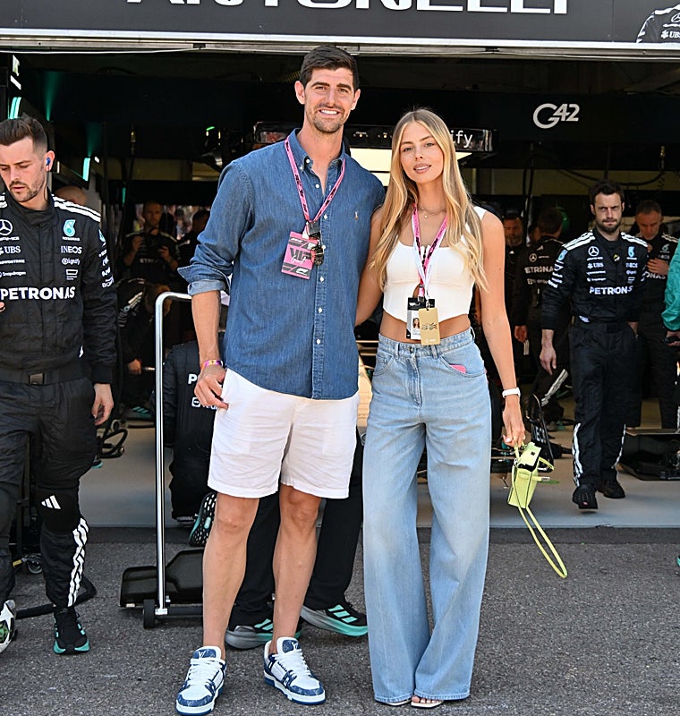 Thibaut Courtois y Mishel Gerzig en el Grand Prix de la Fórmula 1 de Mónaco