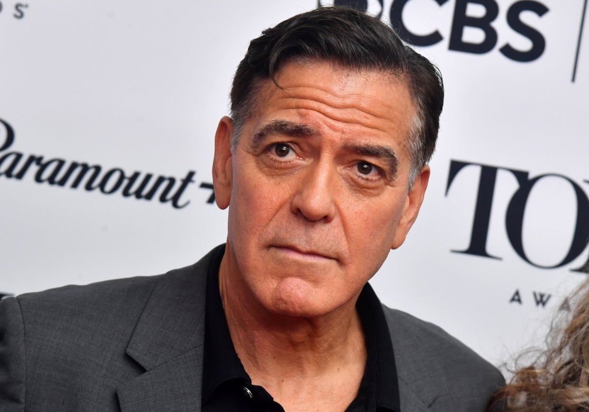 George Clooney, con su pelo teñido en los días previos antes de asistir a los Tony.