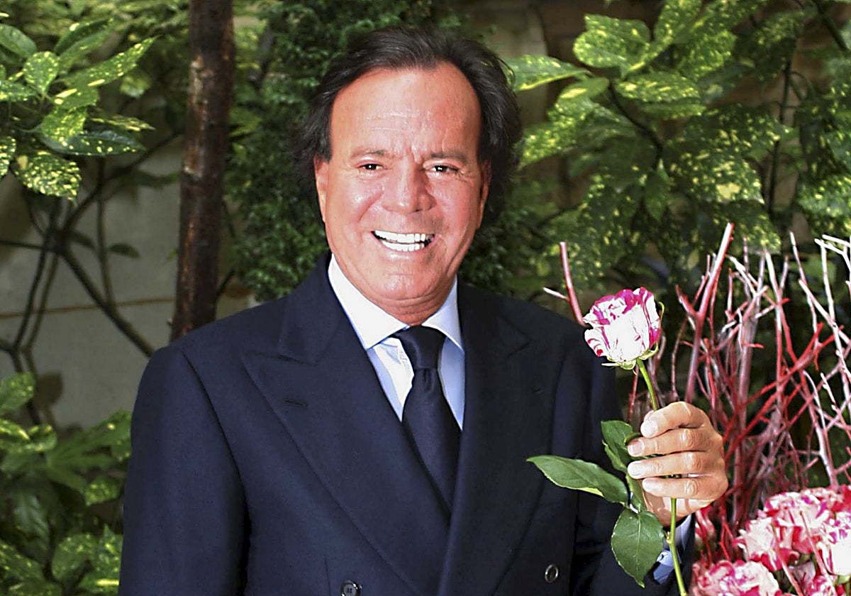 La última adquisición de Julio Iglesias en Ourense: 1.340 metros cuadrados, un lago artificial y piscina