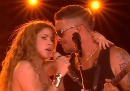 El desmesurado piropo de Shakira a Alejandro Sanz al que el español responde con un «te quiero»