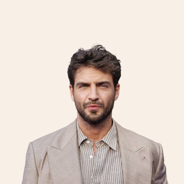 Maxi Iglesias: «Quizás sea un paleto de la actuación, pero vivo de lo que me gusta»