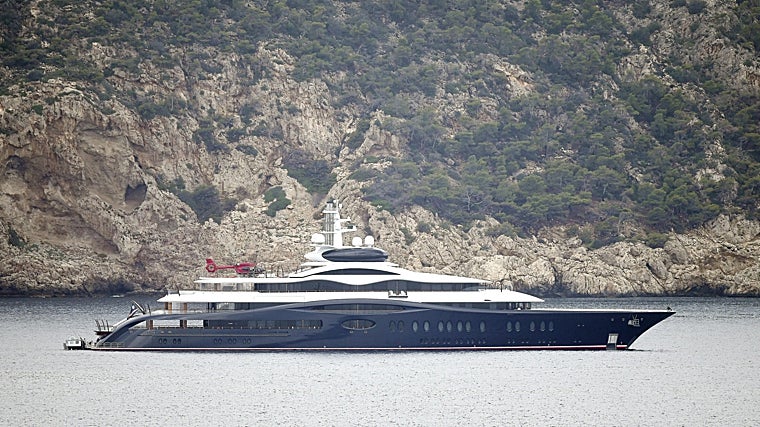 El superyate fondeado en aguas de Mallorca el pasado verano
