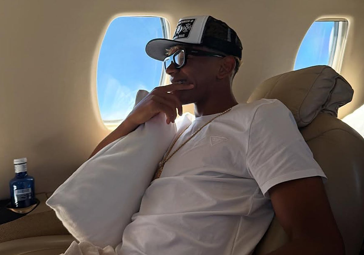 Lamine Yamal, de vacaciones con una influencer 13 años mayor que él