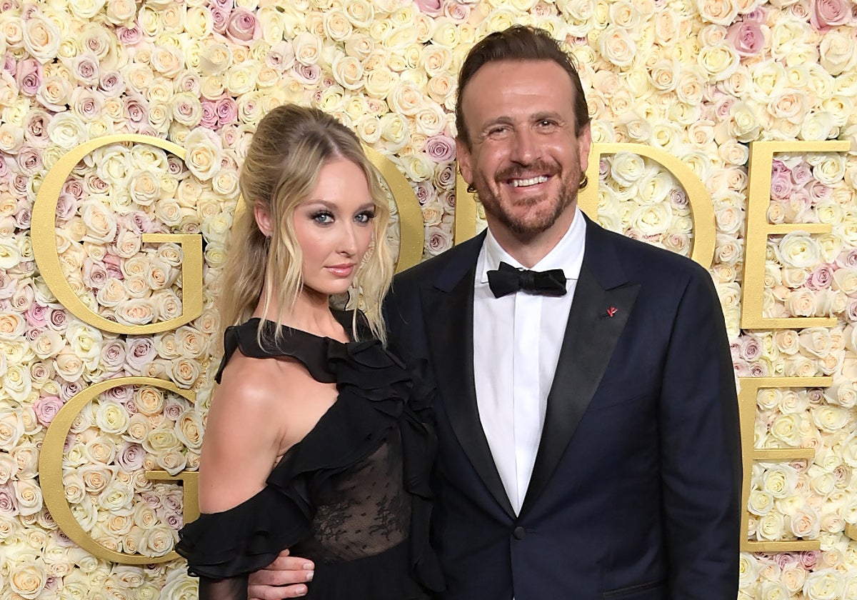 Jason Segel, de &#039;Cómo conocí a vuestra madre&#039;, anuncia su boda con su novia