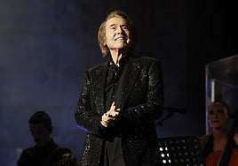 Raphael reaparece tras su linfoma cerebral y confiesa qué le motivó en su recuperación