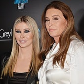 Muere Sophia Hutchins, mano derecha de Caitlyn Jenner, en un dramático accidente de tráfico