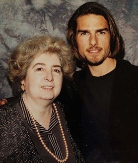 Imagen secundaria 2 - Fotografías del álbum con Laurence Fisburne, Nicolas Cage y Tom Cruise