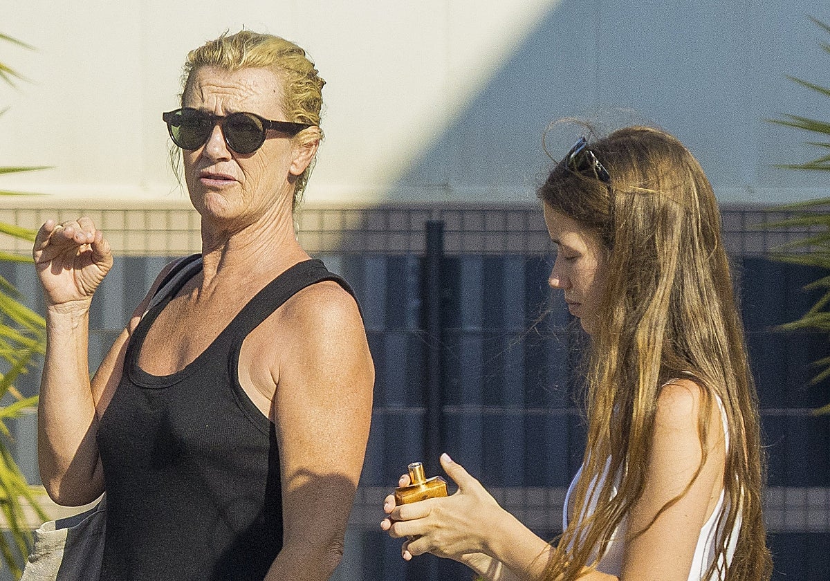 Ana Duato se refugia en Ibiza junto a su hija tras ser absuelta en el caso Nummaria