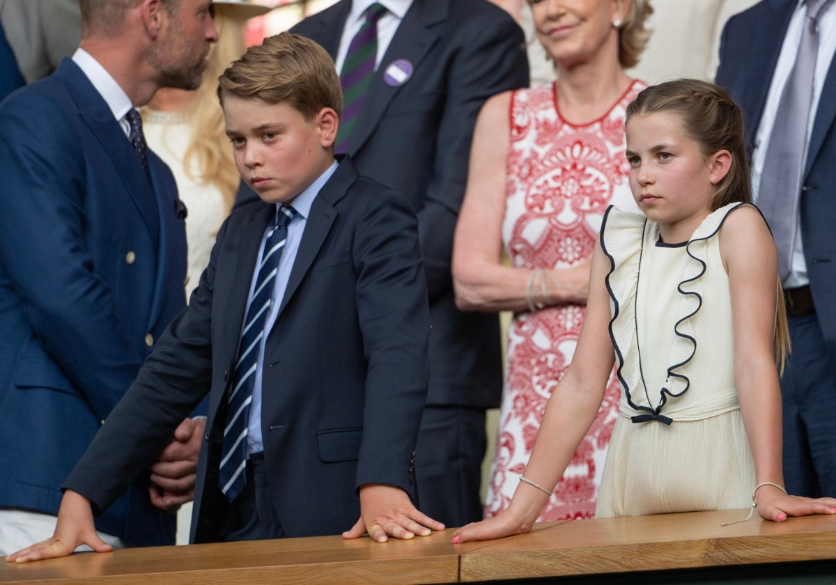 Príncipes George y Charlotte en la final de Wimbledon