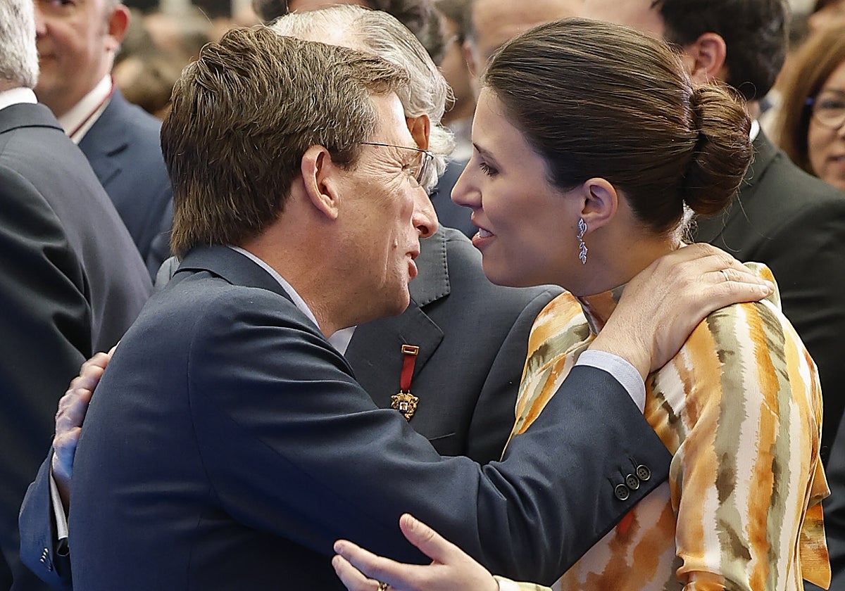 José Luis Martínez-Almeida y teresa Urquijo, en una imagen reciente.