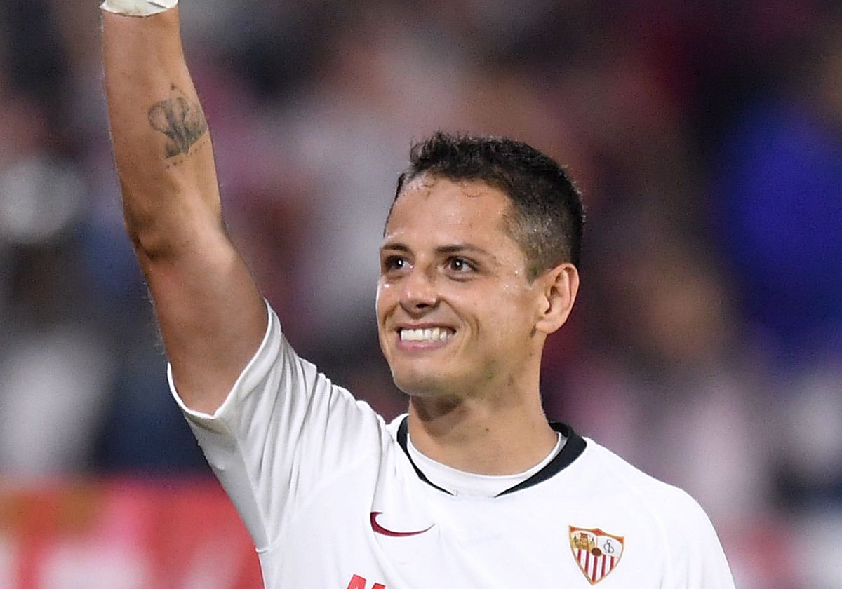 El futbolista Chicharito