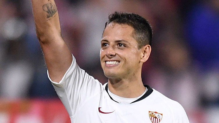 Oleada de ataques contra Chicharito tras su polémico discurso machista: «No tengan miedo a ser mujeres, lideradas por un hombre»