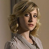 Cómo Allison Mack pasó de heroína en 'Smallville' a reclutadora de una secta en la vida real