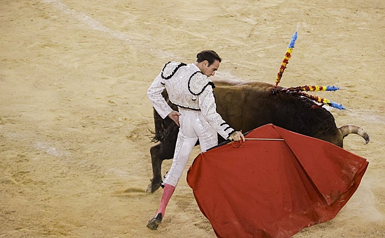 Imagen principal - Enrique Ponce