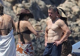 ¿Qué tiene Ibiza que todos los famosos quieren ir?