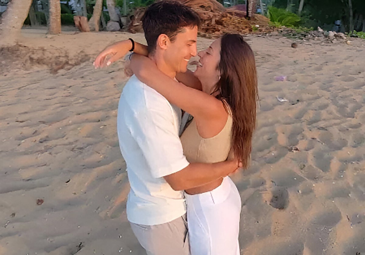 Álex González vive un amor de película en Bali