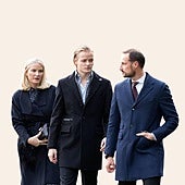 El Príncipe Haakon rompe el silencio tras la imputación de su hijastro: «Es difícil para todos»