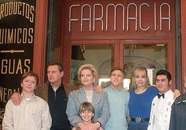 La vida de Emma Ozores, Sandra en 'Farmacia de Guardia', en 2025: su estado actual, su polémico paso por 'GH VIP' y la pérdida del gran amor de su vida