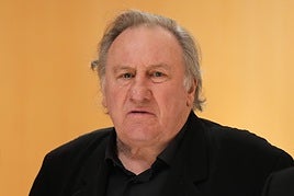 El actor Gerard Depardieu, acusado de violar a la actriz Charlotte Arnould, se enfrenta a un nuevo juicio