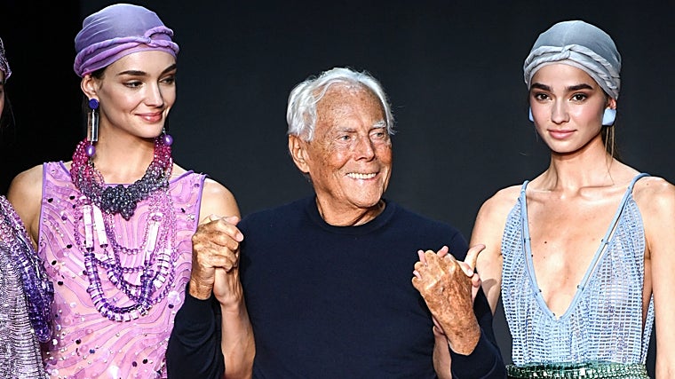 Giorgio Armani durante un desfile en 2023