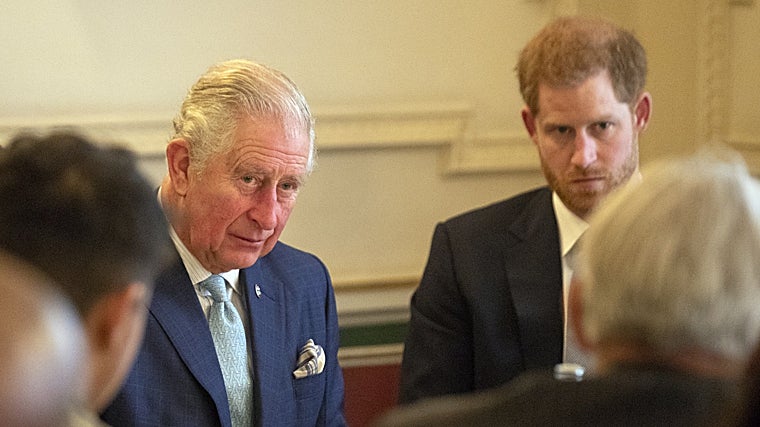 ¿Reencuentro real? Harry en Londres mientras Carlos III está en Balmoral