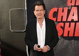 Charlie Sheen revive su caótica llegada a Hollywood: 48 horas despierto y un rodaje inolvidable