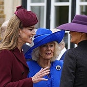 Las imágenes del desprecio de la Reina Camila a Kate Middleton: «Le aparta para quedarse sola con Melania Trump»