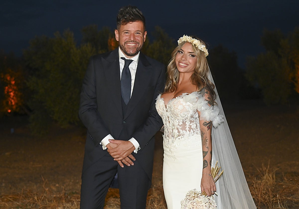 Así fue la segunda boda de Pablo López y Laura Rubio: 300 invitados, sin móviles y en la Sierra de Cádiz