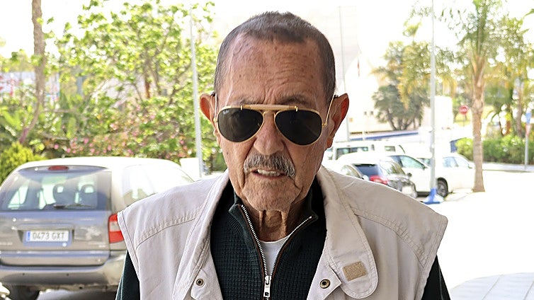 Un año sin Julián Muñoz: así fue la íntima misa en su memoria