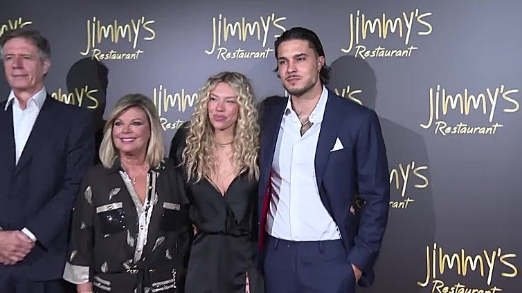 Carlo Costanzia, tensión y seriedad absoluta tras el duro mensaje de Mar Flores a Terelu Campos