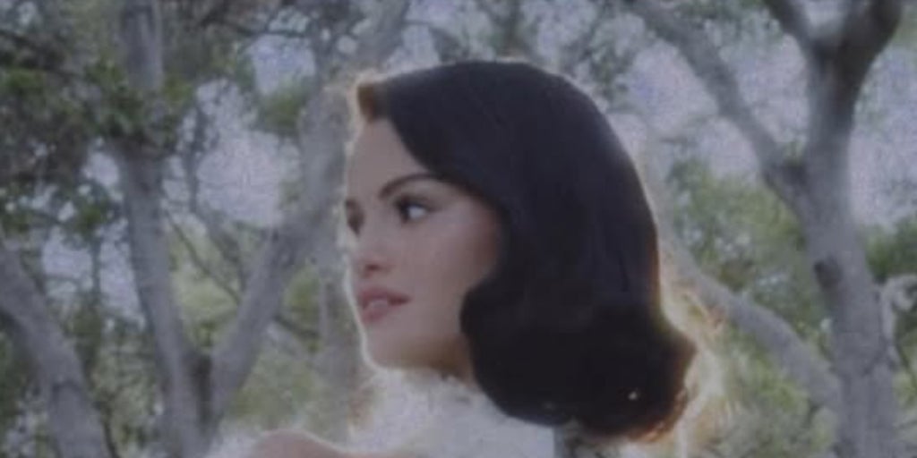 Todo sobre la boda de Selena Gomez y Benny Blanco: la ausencia de su padre, Justin Bieber y el selfi en la cama