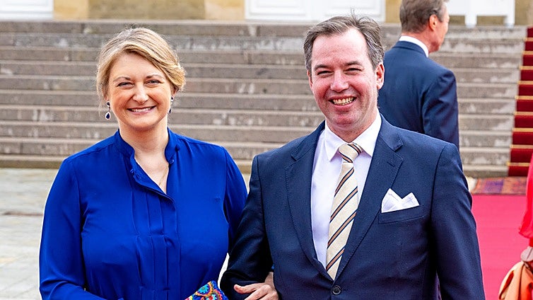 La realeza europea se reúne para la subida al trono de Guillermo de Luxemburgo