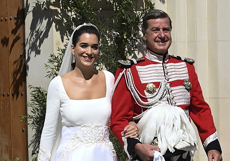 Bárbara Mirjan pidió a Cayetano Martínez de Irujo firmar capitulaciones  antes de su boda: «Era algo que había que hacer»