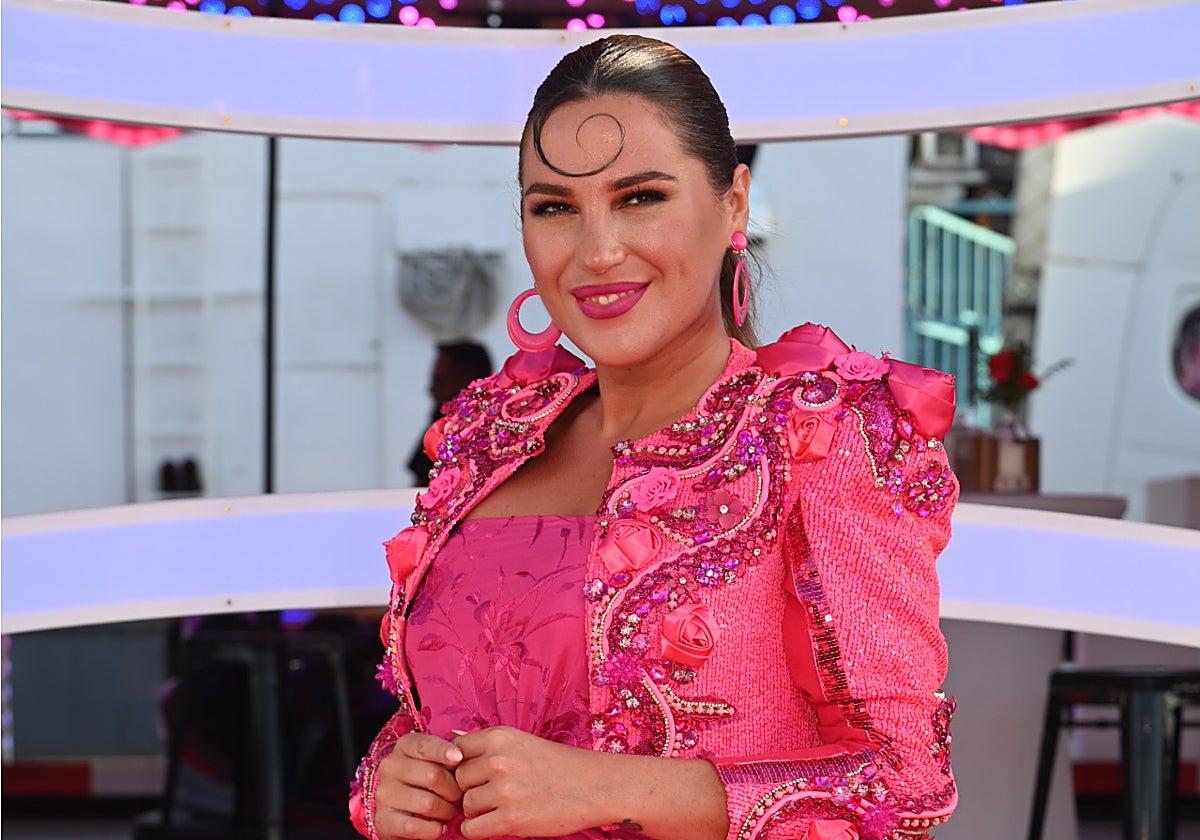 Laura Gallego: «Mi folclórica de referencia es Lola Flores»